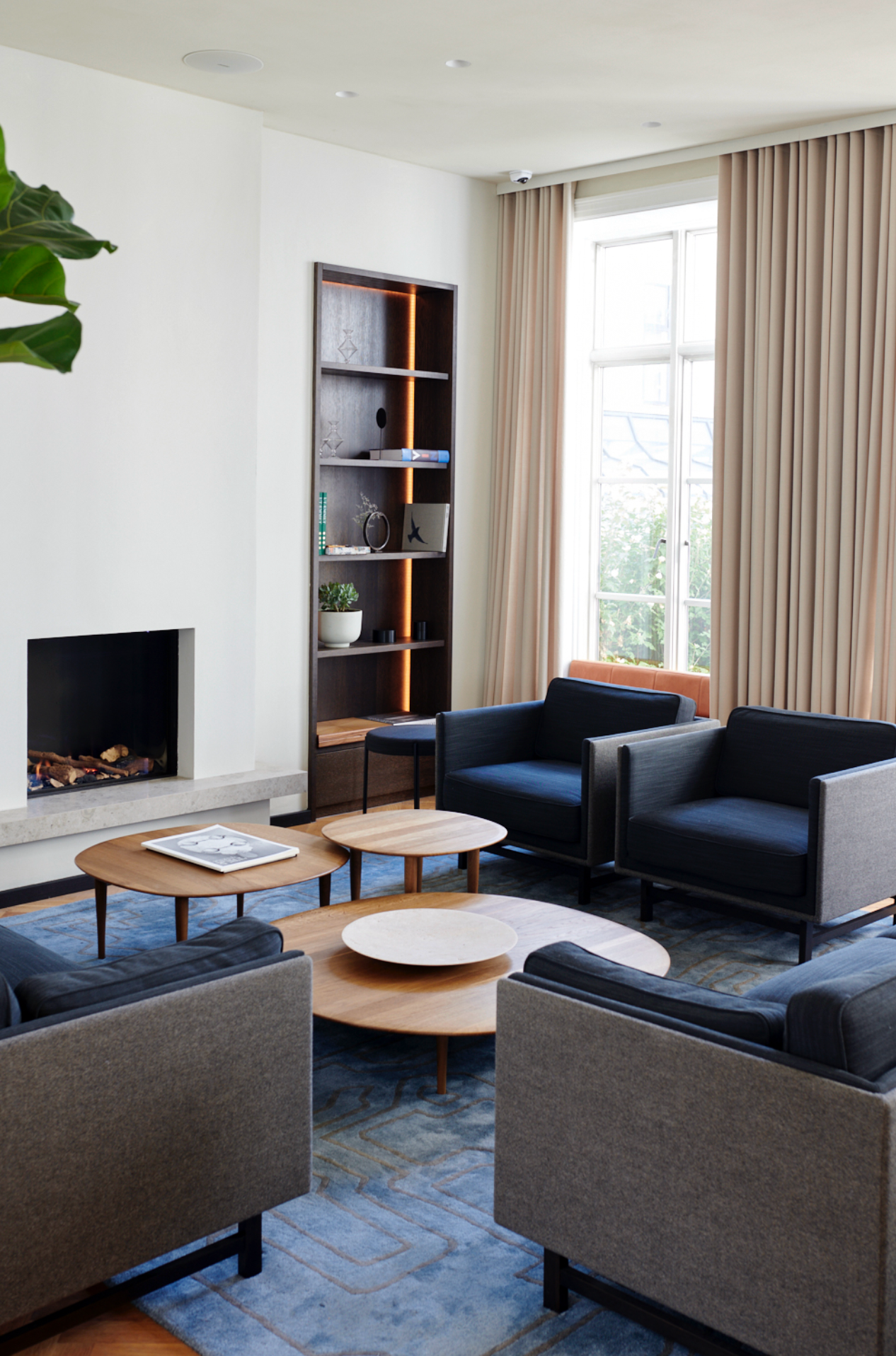 OEO Studio|Jari Low Tables