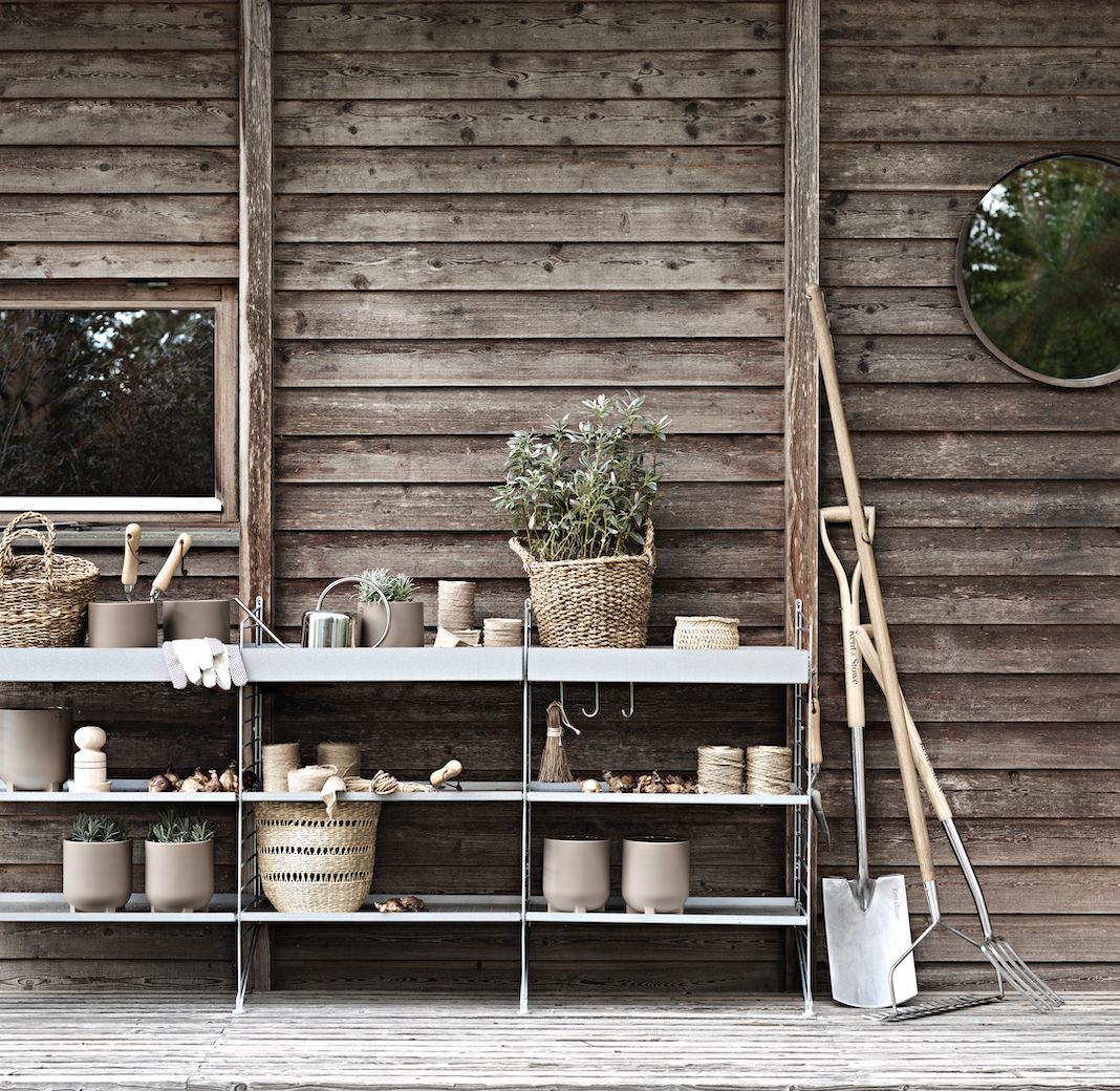 String|Outdoor Free Standing 立地式層架