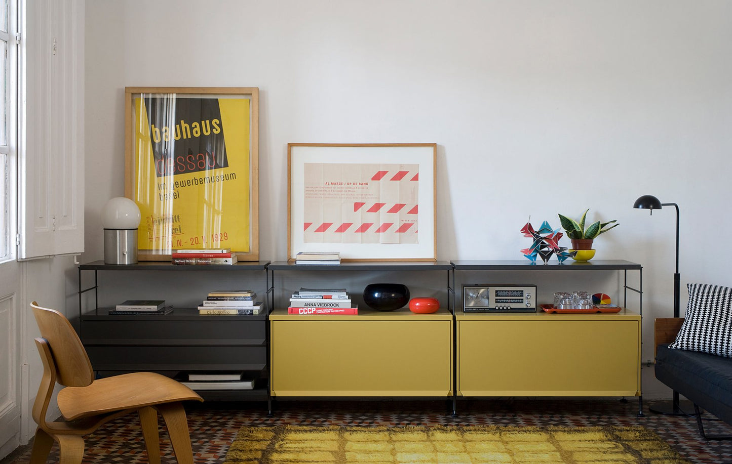 JM Massana /JM Tremoleda| TRIA Shelving System Living Room