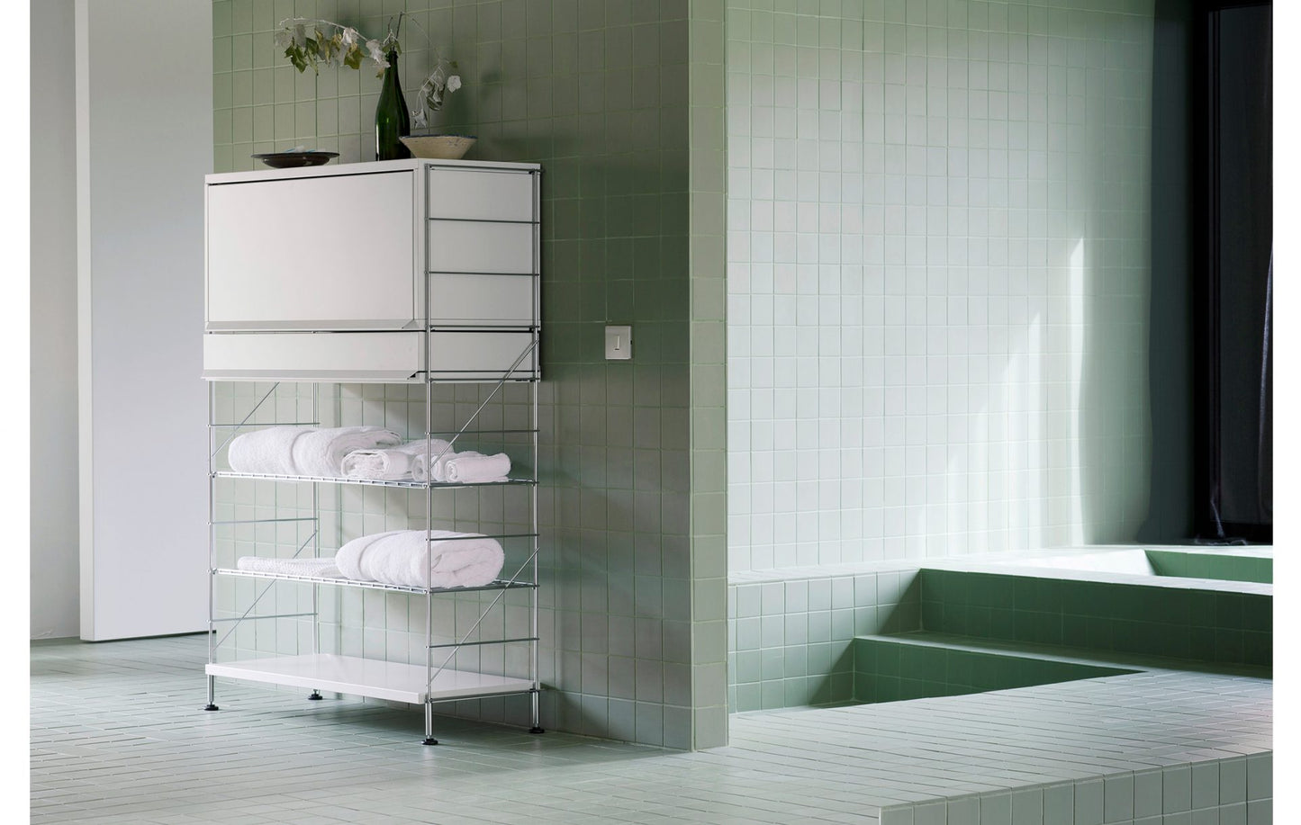 JM Massana /JM Tremoled| TRIA Shelving System Bathroom