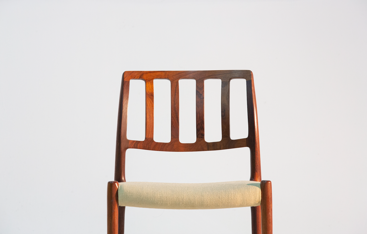 JL Moller | Model 83