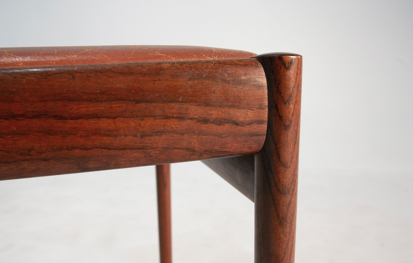 M.D.Walker|Dinning Chair