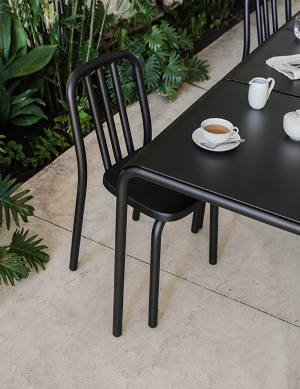 Eugeni Quitllet| Tube Square Table