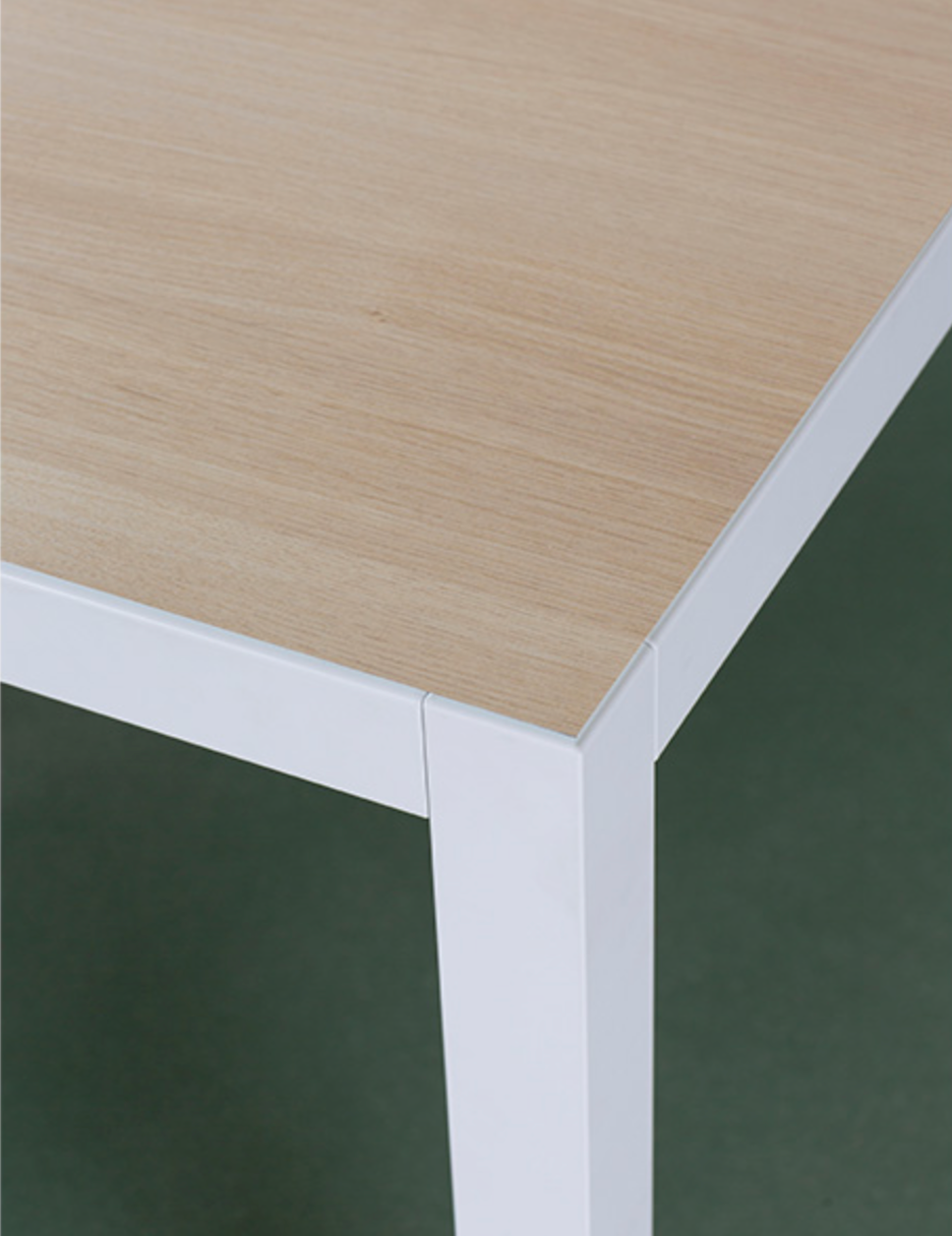 JM Massana /JM Tremoleda| PEY Square Table