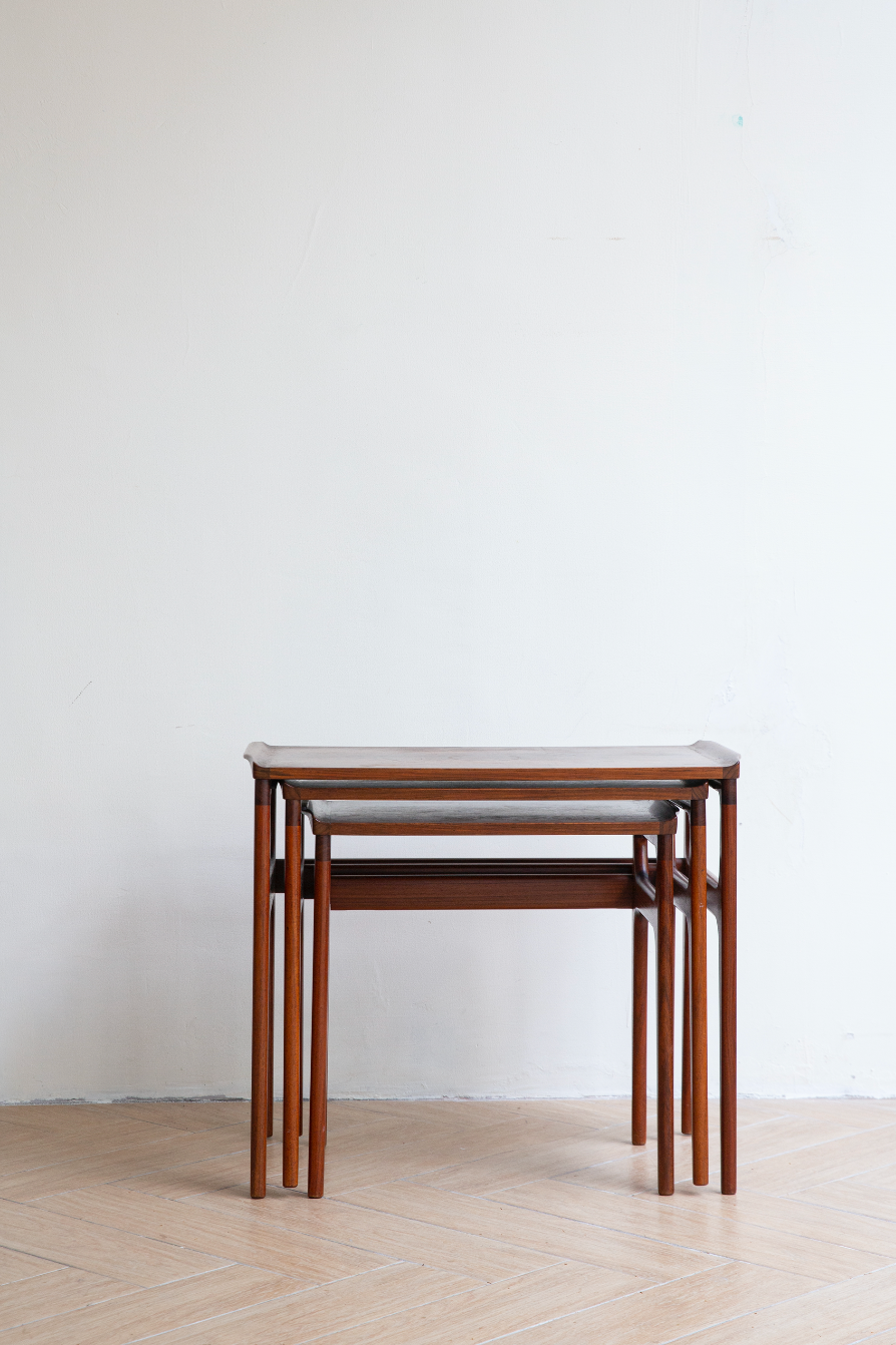 Erling Torvits Nesting Table