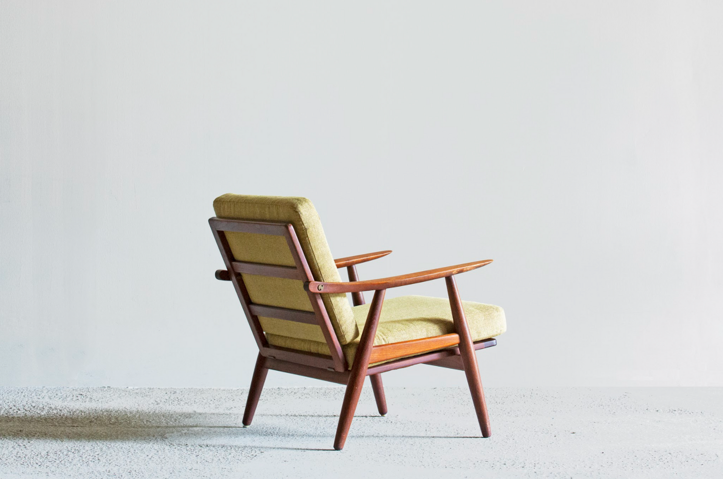 Hans. J Wegner|GE270