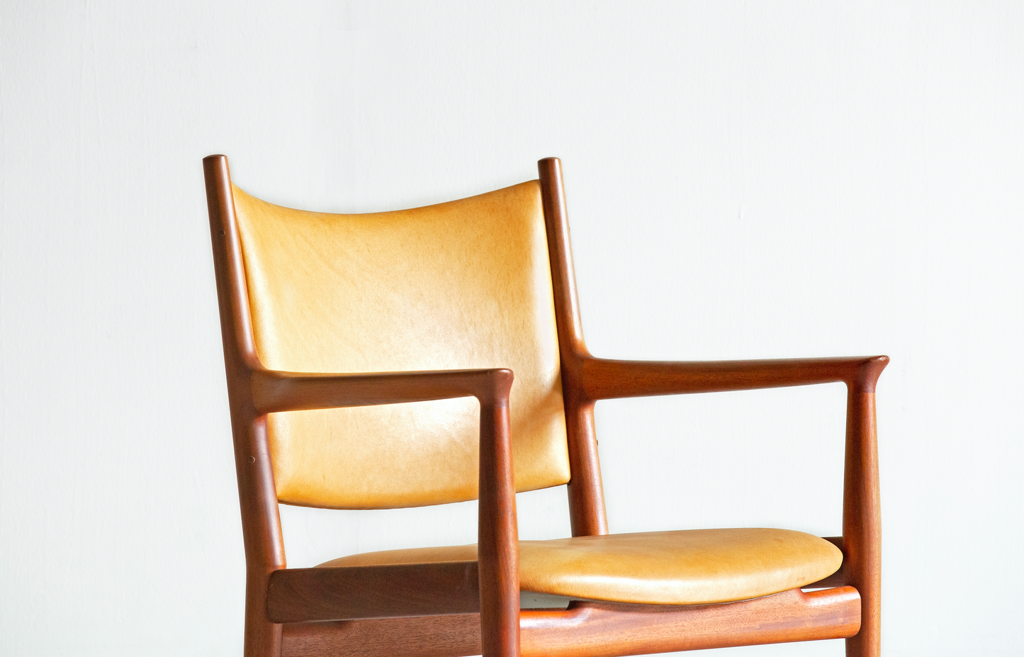Hans J. Wegner | PP513 Armchair
