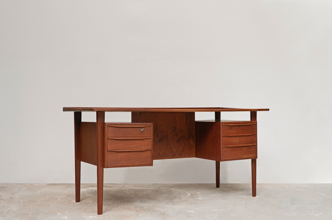 Peter Lovig Nielsen|Vintage Teak Desk