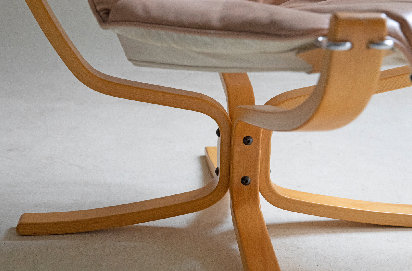 Sigurd Ressell|Low back Falcon Chair
