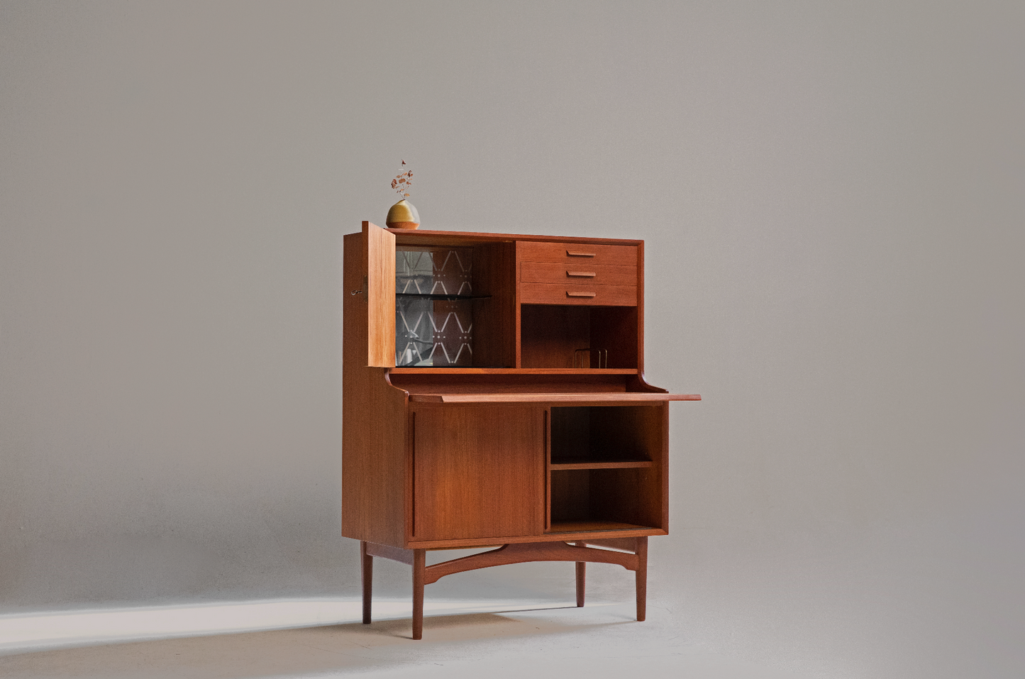 Arne Wahl Iversen|Model 55 Cabinet