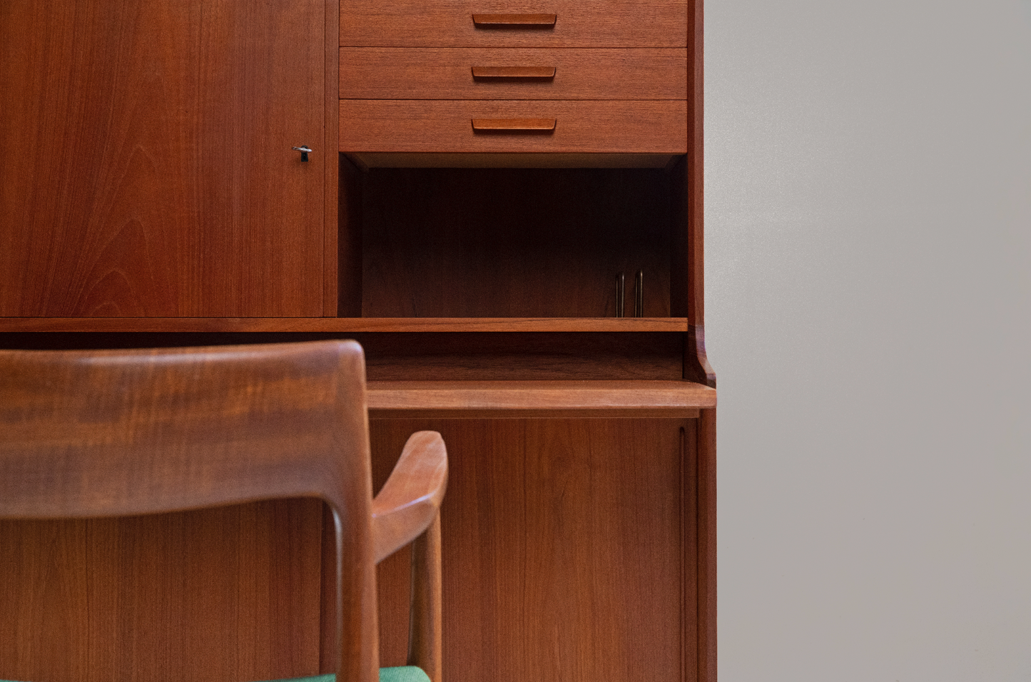 Arne Wahl Iversen|Model 55 Cabinet