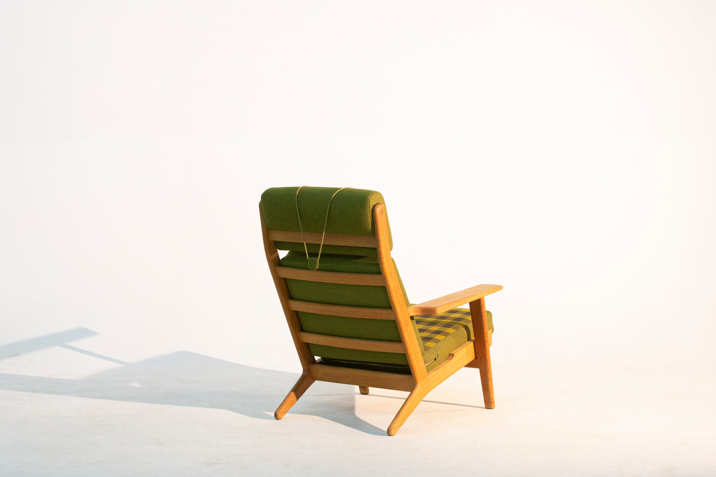 Hans. J Wegner|GE290