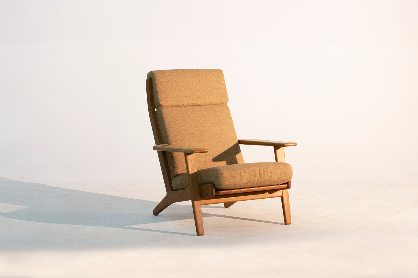Hans. J Wegner|GE290