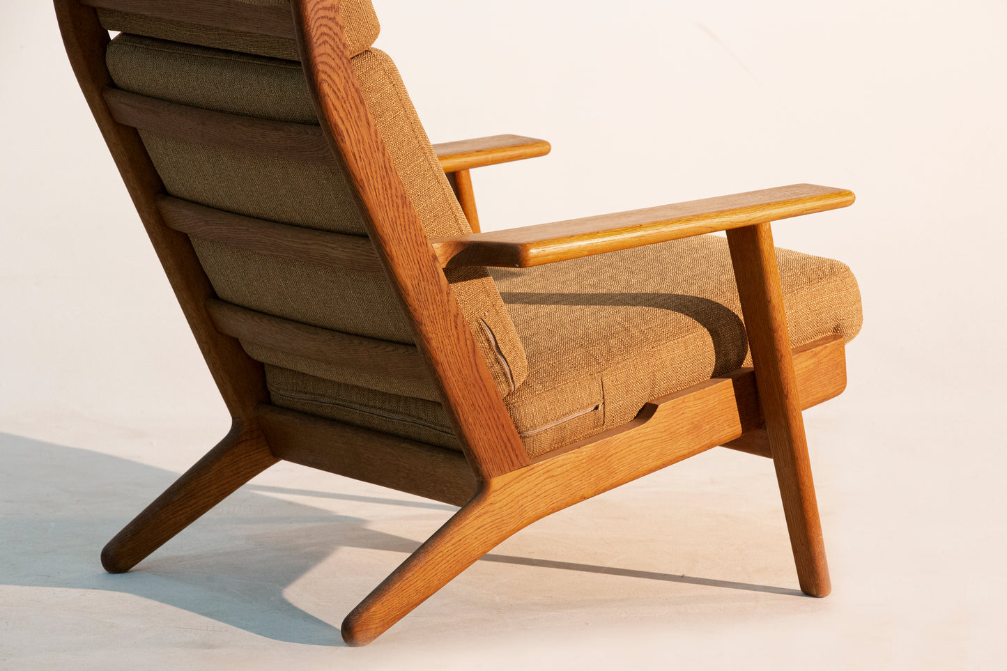 Hans. J Wegner|GE290
