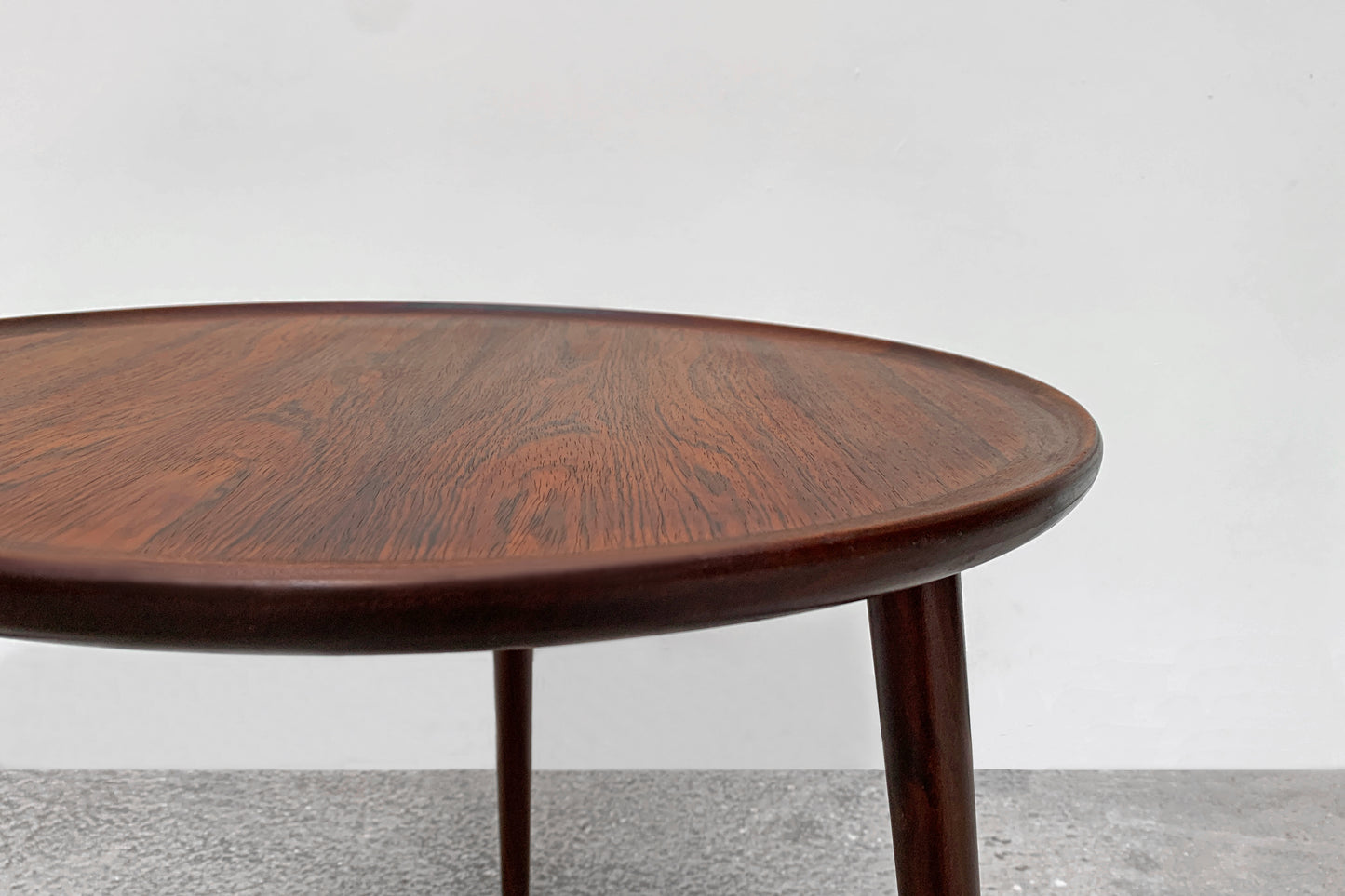 60's Vintage Round Table