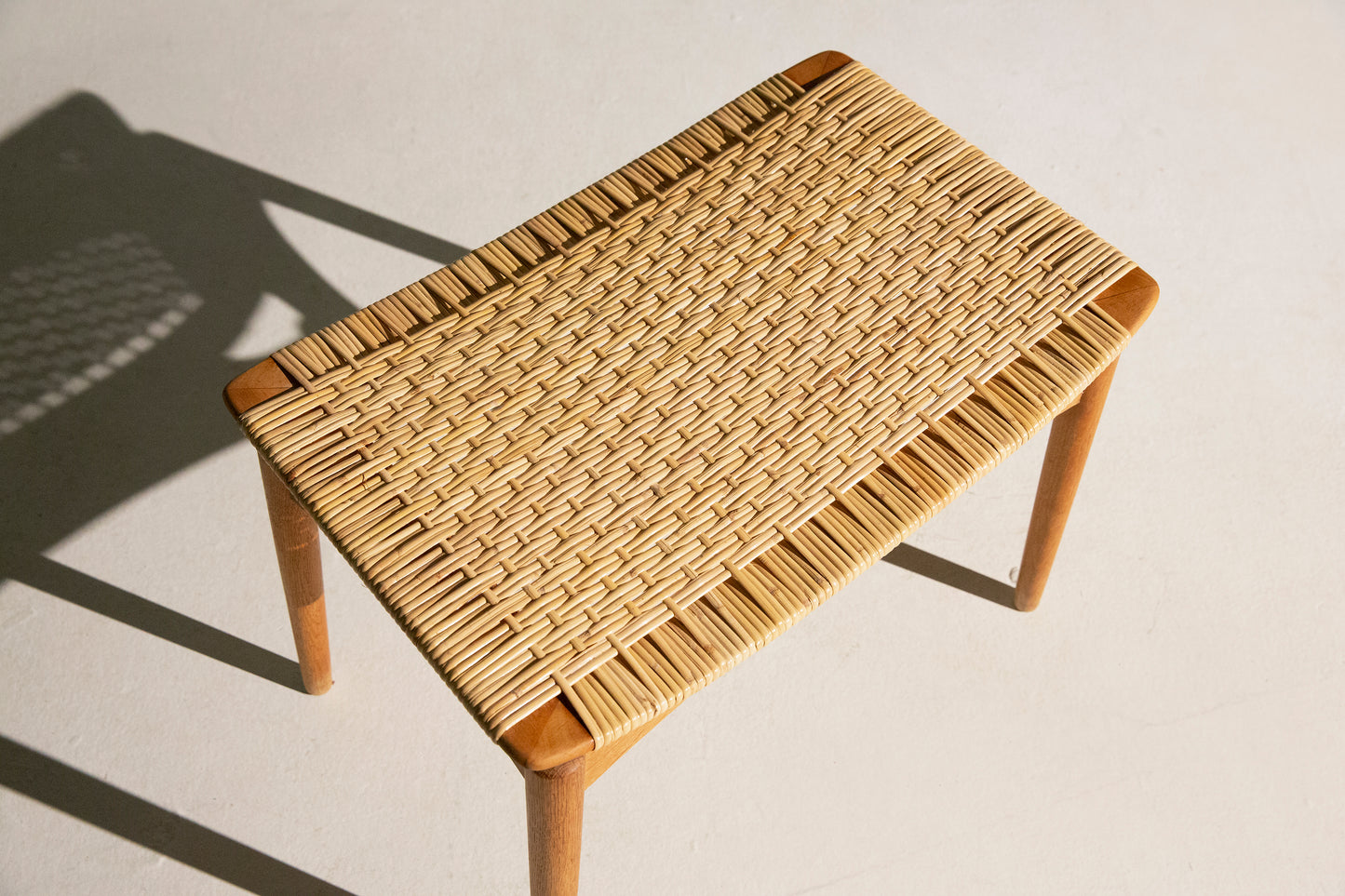 Danish Maker|Ølholm Stool
