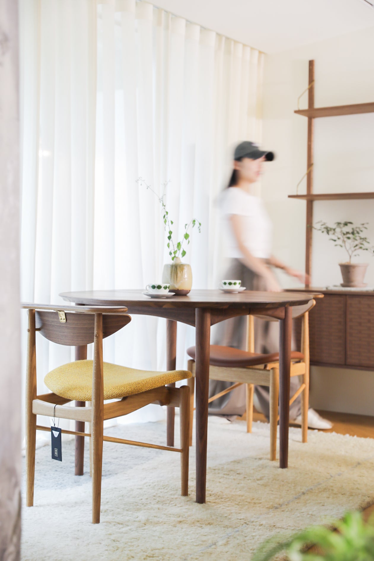 Daughter's Table - Round & Extension
