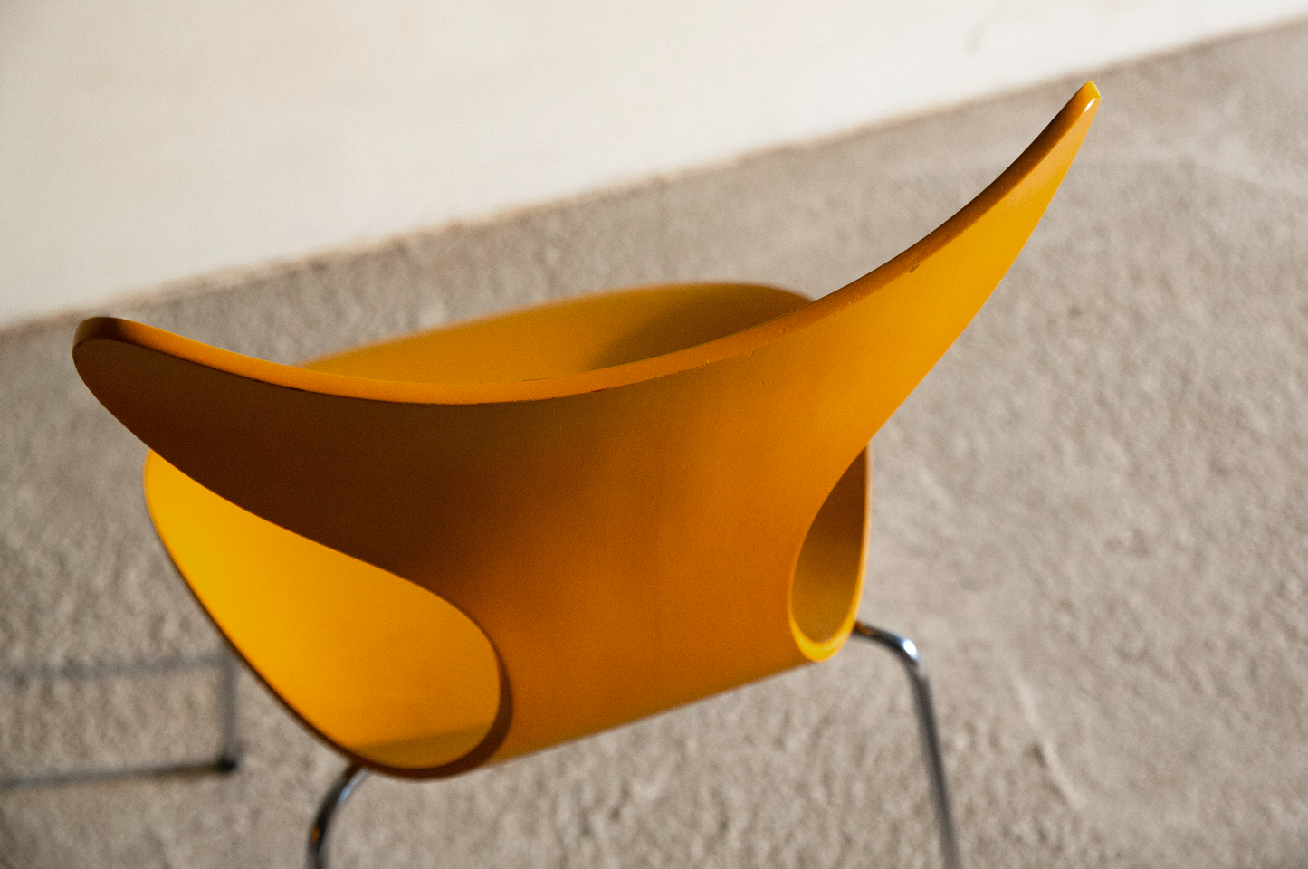 Arne Jacobsen｜The Lily Chair