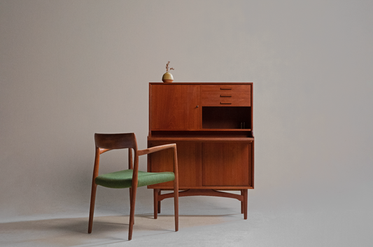 Arne Wahl Iversen｜Model 55 Cabinet