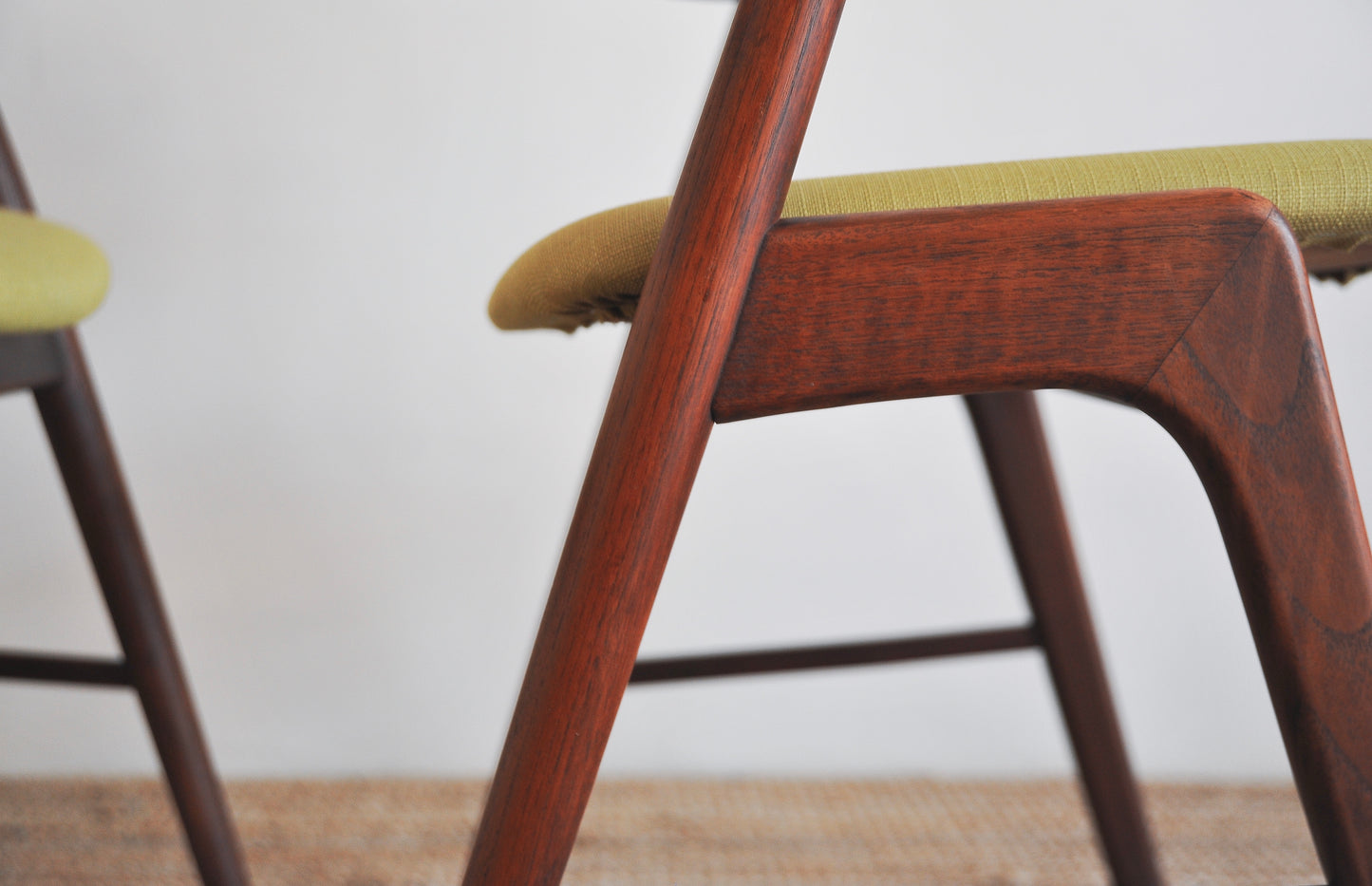 Erik Kirkegaard｜Dining Chair