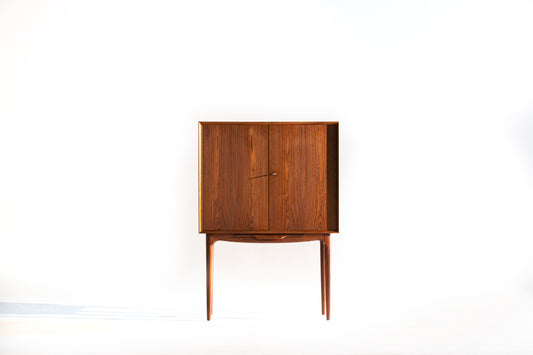 Illum Wikkelso｜Rosewood Cabinet