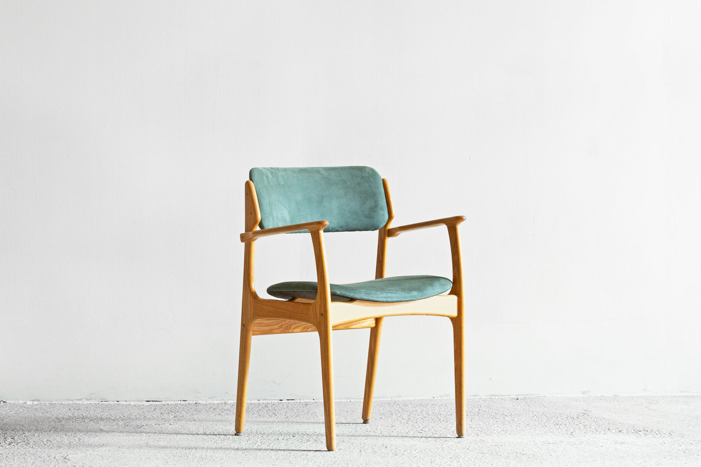 Erik Buch｜Ｍodel 50 Armchair